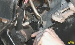4.8 Замена опор подвески силового агрегата Chevrolet Niva 2002+