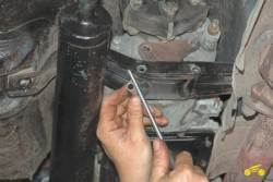 4.8 Замена опор подвески силового агрегата Chevrolet Niva 2002+