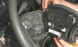 7.8 Снятие и установка рулевого колеса Chevrolet Niva 2002+