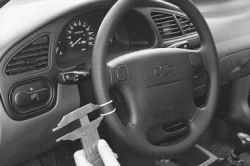 4.3.19 Проверка свободного хода (люфта) рулевого колеса Daewoo Lanos 1997+