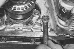 5.7.7 Замена уплотнения масляного картера Daewoo Lanos 1997+