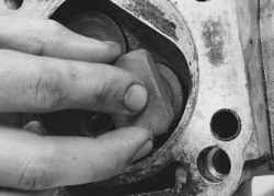5.8.6 Притирка клапанов Daewoo Lanos 1997+