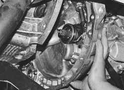 6.2.6 Снятие и установка коробки передач Daewoo Lanos 1997+