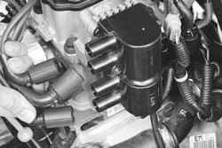 10.7.5 Снятие и установка катушки зажигания Daewoo Lanos 1997+