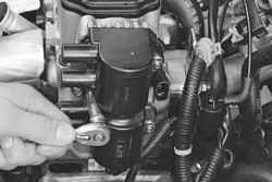 10.7.5 Снятие и установка катушки зажигания Daewoo Lanos 1997+
