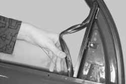 11.9.12 Замена стекла задней двери Daewoo Lanos 1997+
