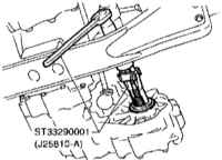 8.2.6 Замена сальников выходного вала раздаточной коробки Инфинити QX4 1998-2004
