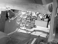 14.8 Расположение основных электрических элементов системы электрооборудования кузова автомобиля Mercedes-Benz W140