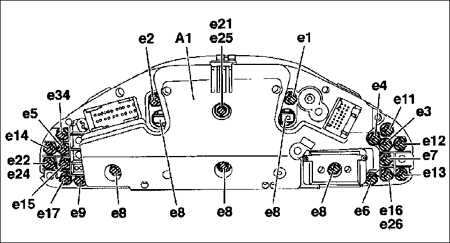 14.1.14 Лампы накаливания на панели приборов Mercedes-Benz W201