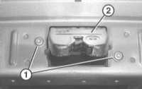 13.1.37 Снятие и установка замка двери задка Mercedes-Benz W203