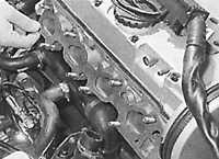 6.2.13 Снятие и установка впускного коллектора Opel Kadett E