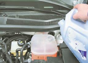 Замена охлаждающей жидкости Opel Astra h