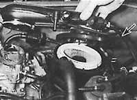 3.3.5 Снятие воздушного фильтра Peugeot 405