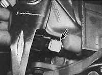 8.1.8 Выключатель фонаря заднего хода Peugeot 405