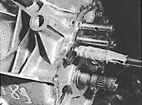 8.1.11 Разборка коробки передач Peugeot 405