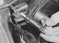 14.9 Внешние осветительные приборы Peugeot 405
