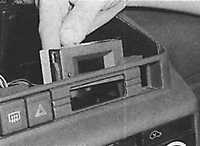 14.13 Часы Peugeot 405