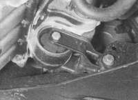 8.2.8 Снятие и установка автоматической коробки передач Peugeot 406