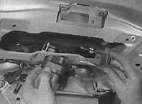 12.18 Замок задней двери Peugeot 406