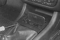 12.29 Центральная консоль Peugeot 406