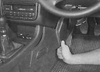 12.29 Центральная консоль Peugeot 406