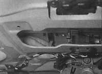 13.7 Устройства внешнего освещения Peugeot 406