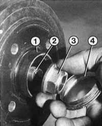 11.13 Проверка хода педали тормоза Renault 19