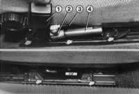 18.15 Снятие облицовки Renault 19