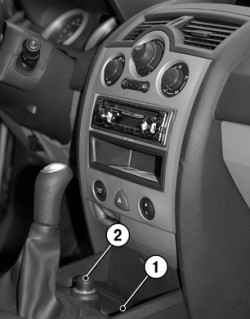 1.3.19 Пепельница и прикуриватель Renault Megane 2