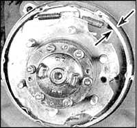 2.33.2 Ручной тормоз Toyota Land Cruiser