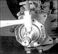 7.4.4 Передняя полуось и сальник Toyota Land Cruiser