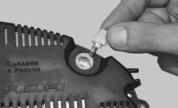 10.16.4 Замена контрольных ламп и ламп подсветки комбинации приборов ВАЗ 2170