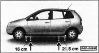 3.55.3 Точки поднимания и постановки на козлы Фольксваген Поло 2001-2005